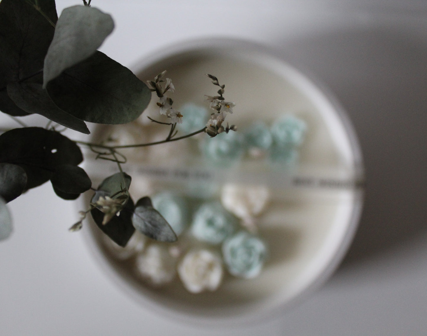 Handgjord heminredningsdetalj i giftfria material, modern still