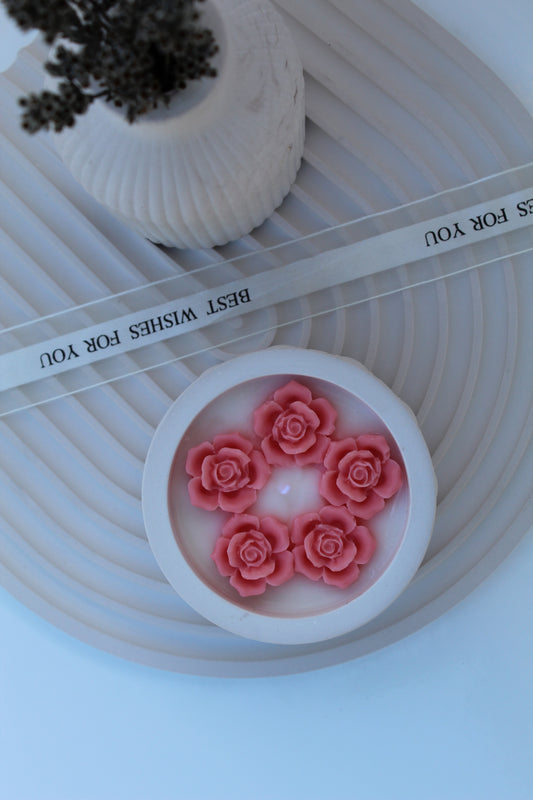 Isolde – Rosdröm i skulpterad elegans