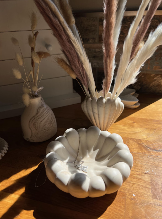 Sunny – handgjort vågformat smyckesfat